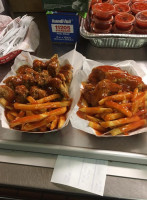 Harold's Chicken Shack food