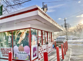 Maple Shade Custard Stand food