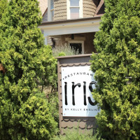 Restaurant Iris food