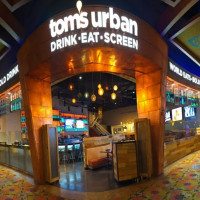 Tom's Urban food