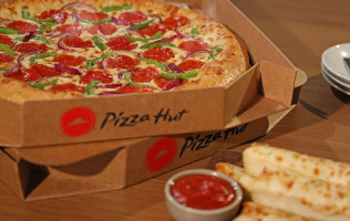 Pizza Hut food