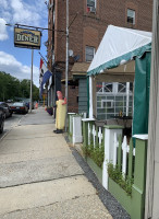 Asa’s Winsted Diner inside