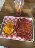 Squealer's Smoke Shack Grill food