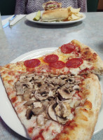 Anthony's Pizzeria food