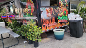 Taqueria Solavino Taco Truck outside