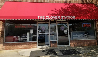 Clover Station food