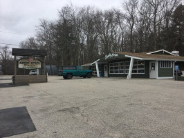 Shady Acres Diner outside