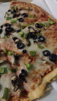 Cottonwood Creek Pizza food