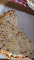 Cottonwood Creek Pizza food