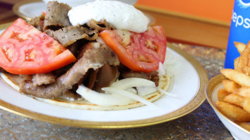 Niro's Gyros food