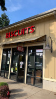 Biscuits Cafe outside