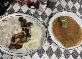 Westfield Main Street Diner inside