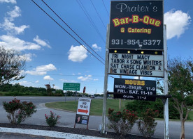 Praters BBQ food