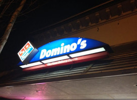 Domino's Pizza food