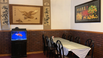 Uncle Wong's inside