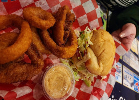 Daddy's Main Street Hot Dog food