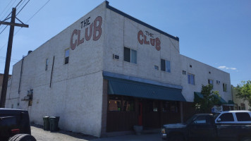 The Club outside