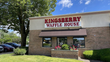 Kingsberry Waffle House outside