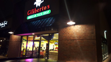 Gilibertos 10th St inside