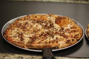 Giovanni's Pizza food