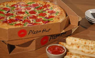 Pizza Hut food