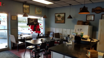 Schooni's Italian American inside