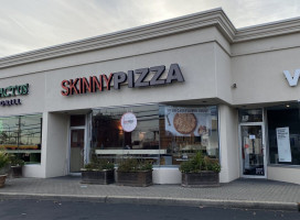 Skinnypizza outside