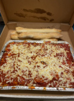 Alfano's Pizzeria food