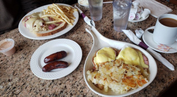 Williston Townhouse Diner outside