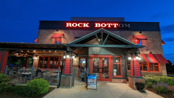 Rock Bottom Brewery Restaurant - Warrenville food