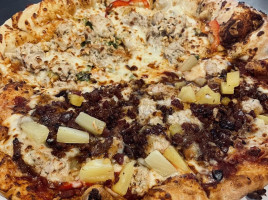 Ultimate California Pizza food