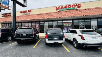 Magoo's Sports Spirits outside