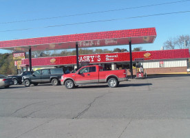 Casey's General Store outside