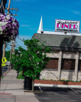 Hightstown Diner outside