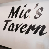 Mic's Tavern food