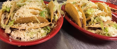 3 Amigos Mexican Grill food