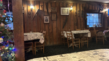 Billy The Kid's Seafood-steakhouse inside