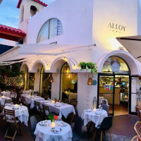 Alloy Bistro food