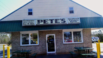 Pete's Of Piedmont outside