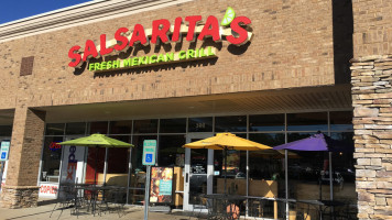 Salsarita's Fresh Mexican Grill outside