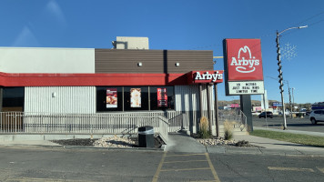 Arby's outside