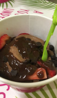 Menchie's Frozen Yogurt food