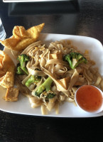 Aroy Thai Cuisine food