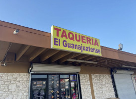 Taqueria El Guanajuatense food