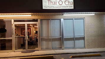 Thai O'cha outside