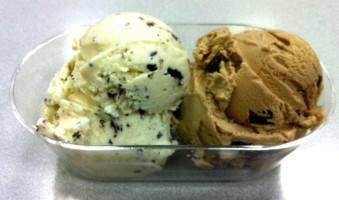 Braum's Ice Cream Dairy Store food