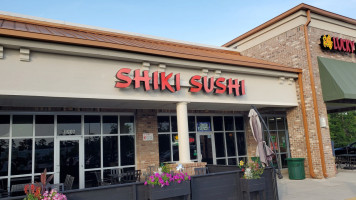 Shiki Sushi inside