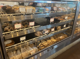 Toffino's Italian Bakery Deli Pizzeria food