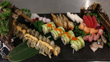 Calabash Gourmet And Sushi food