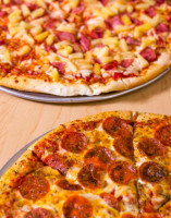 Peter Piper Pizza food